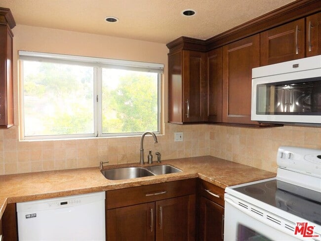 Photo - 26953 Jasper Unit 223