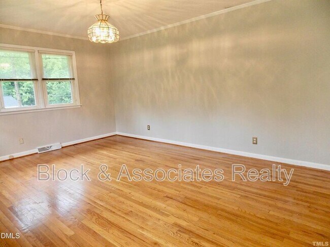 Photo - 714 Carter Ave