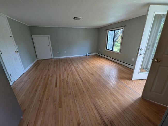 Photo - 208 Railroad St Unit Apartment 3