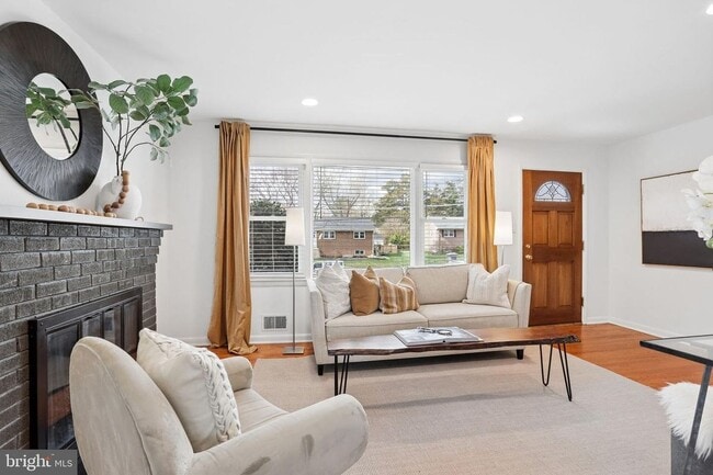 Photo - 5909 Ridge View Dr