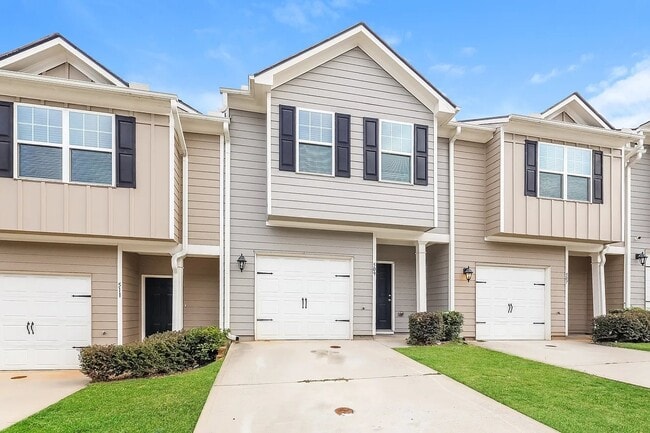 Photo - 509 Highwood Ln