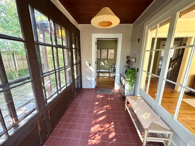 Photo - 608 Ackerman Ave