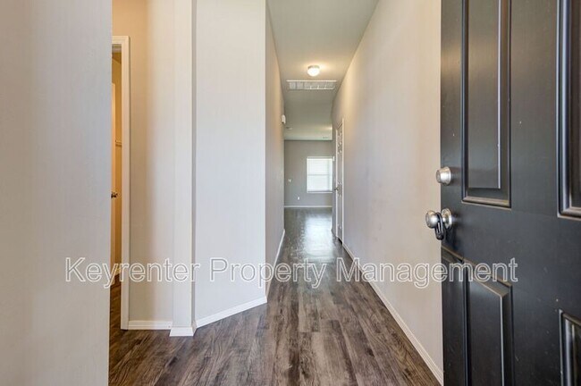 Photo - 9440 SW 44th Terrace