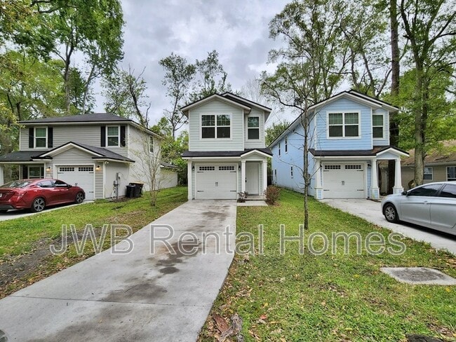 Photo - 1227 Pangola Dr House