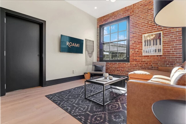 Photo - 1148 S Peters St Unit ID1268723P