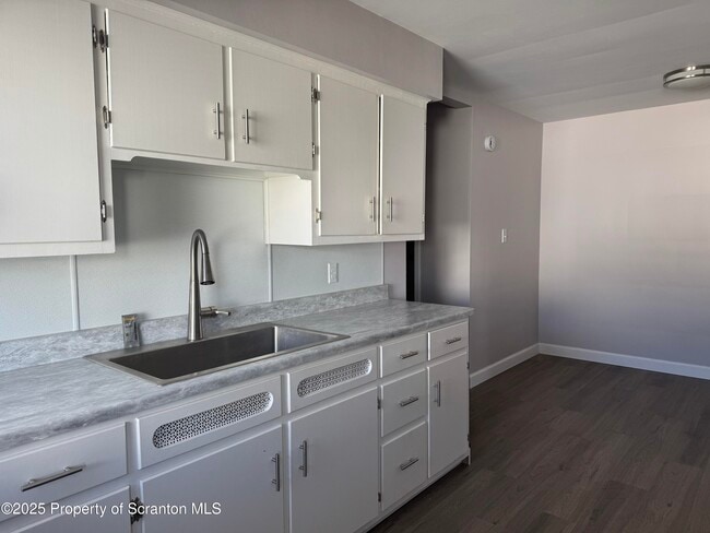 Photo - 152 Drakes Ln