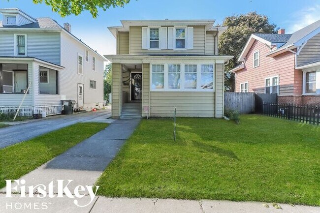 Photo - 840 Hickory St House