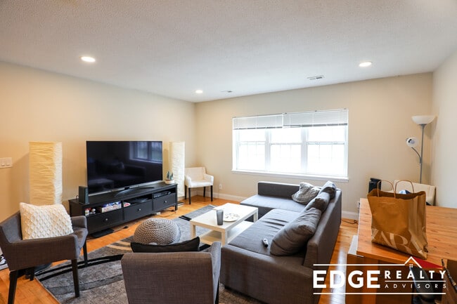 Photo - 204 Lake Shore Rd Unidad 3