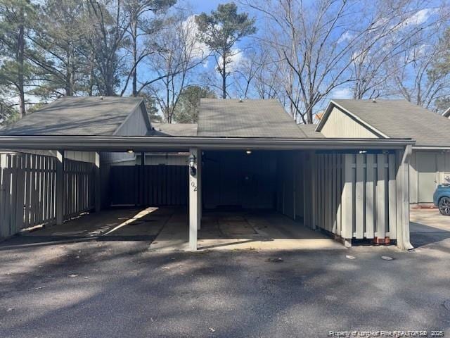 Building Photo - 102 Mallard Cove