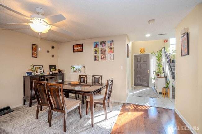 Photo - 58 Park Gate Dr