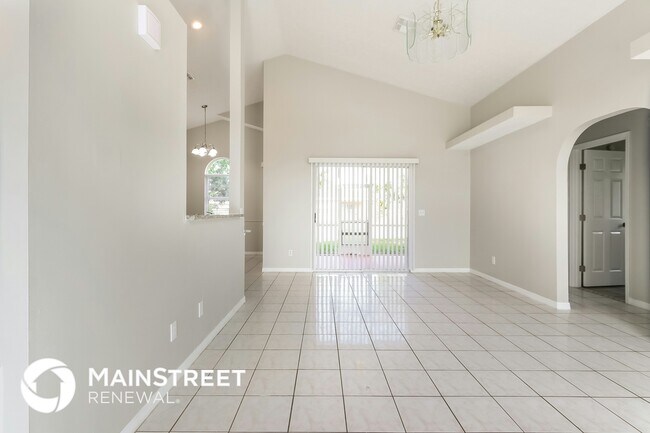 Photo - 1721 SW Whipple Ave Casa