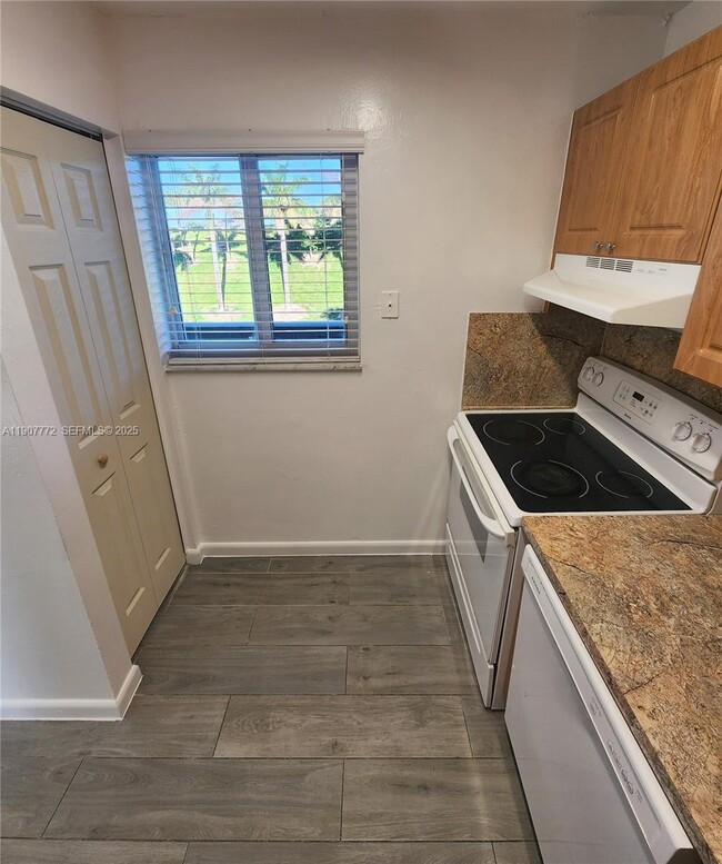 Photo - 10900 SW 196th St Unit 213