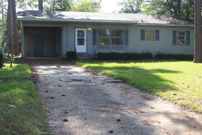 Photo - 2023 W Broad Ave House