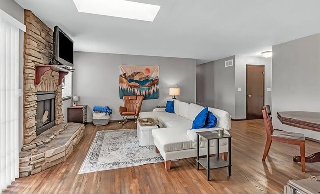 Photo - 217 W Linden Ave