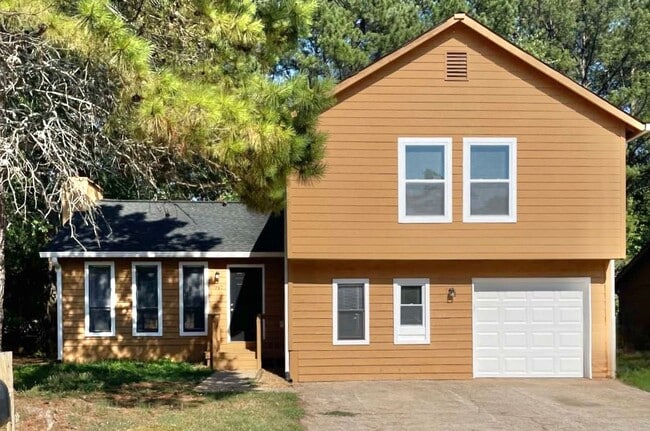 Building Photo - 947 Mainstreet Lake Dr