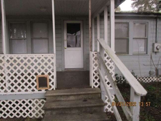 2415 Rosebrier Ave