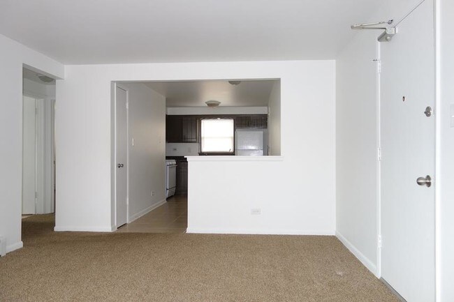 Photo - 14020 S School St