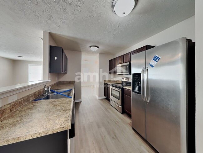 Photo - 2376 Blackthorn Dr