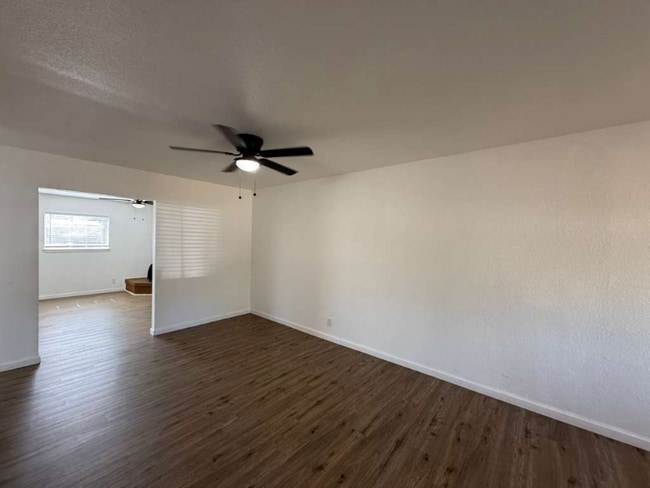 Photo - 230 Craigmont Ln