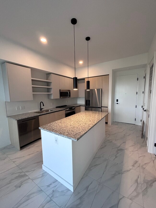 Photo - 2509 NE 182nd St Unidad A2