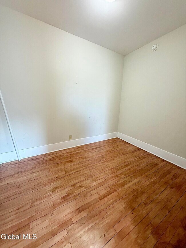 51 Bridge St Unit 3A
