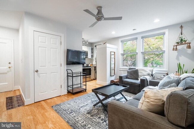 Photo - 4004 Beecher St NW Unit 201