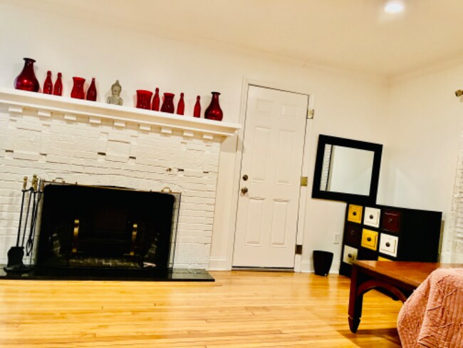 Photo - 1 Carlson Ct Unidad 1A