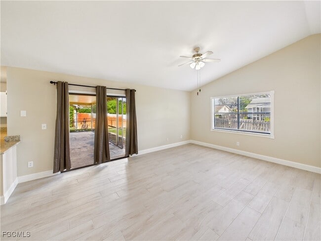 Photo - 17409 Braddock Rd