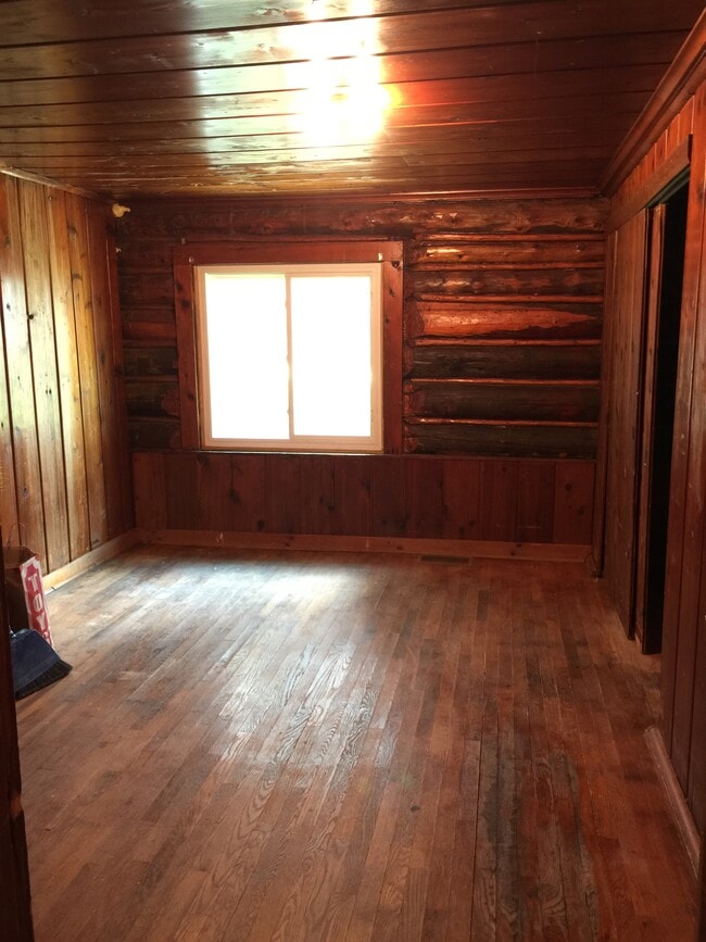 Bedrooom 1 - 7216 S Berkley Ave