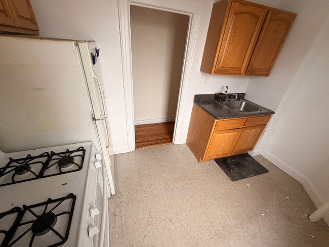 Photo - 1649 Edison Ave Unidad 5E