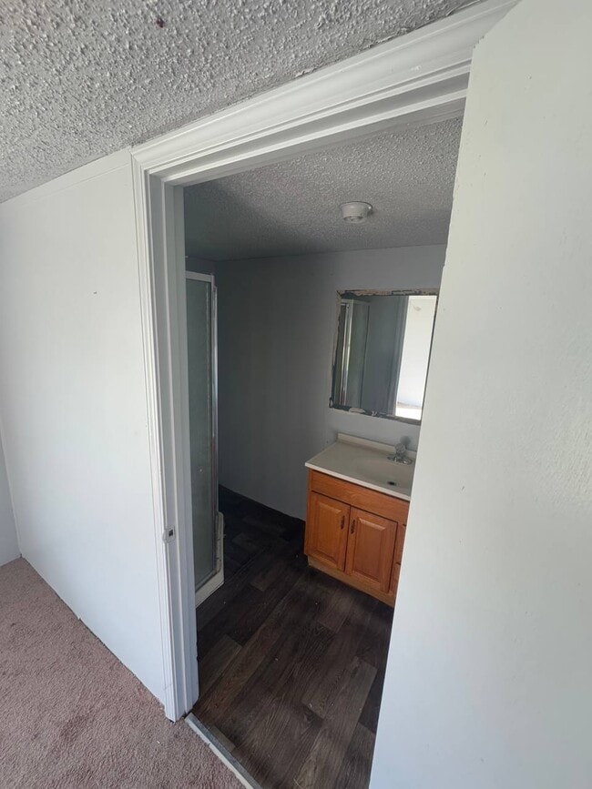 Photo - 132 Wyles Ln