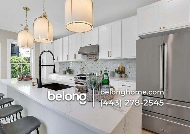 Photo - 1032 W Franklin St