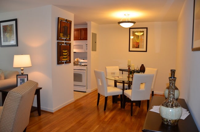 Photo - Bradley Crossing