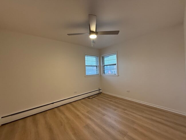 Photo - 7762 Madison St