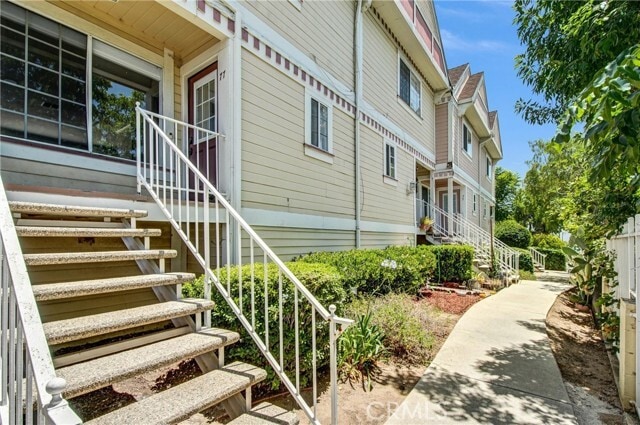 Building Photo - 13750 Hubbard St Unit 77