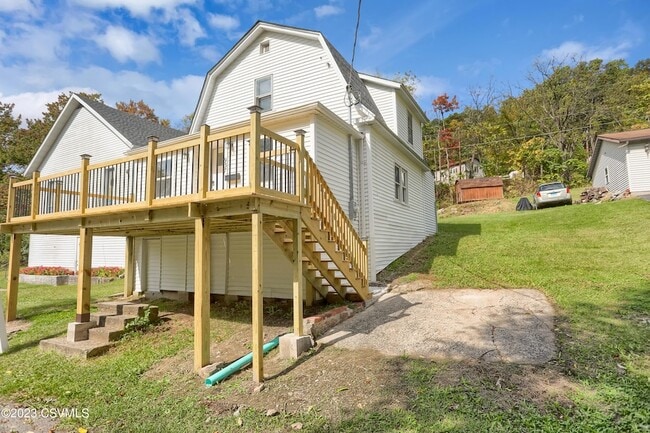 Building Photo - 937 Pleasant View St