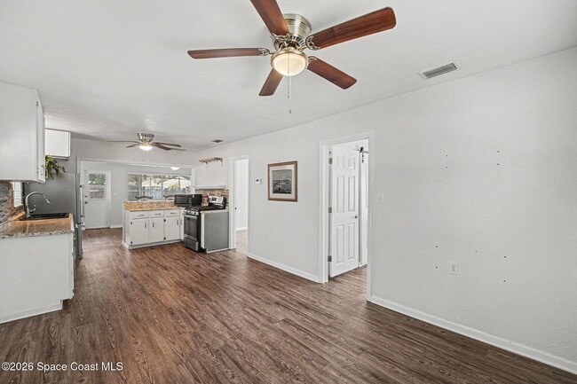 Photo - 1276 Gary Dr