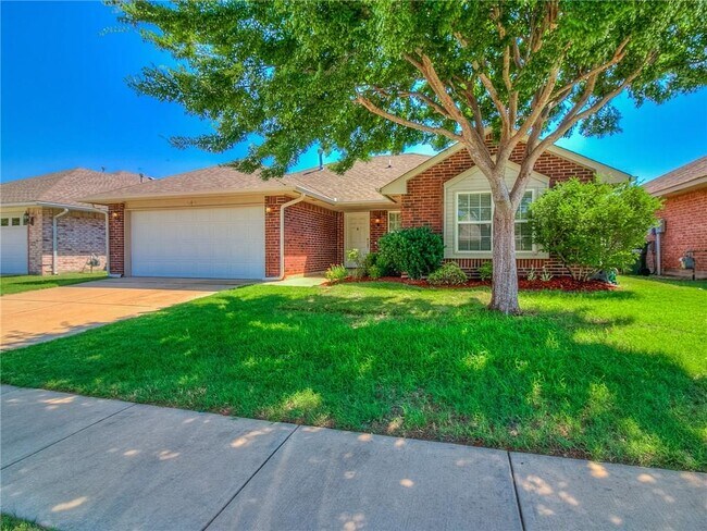 Photo - 21866 Pioneer Cir