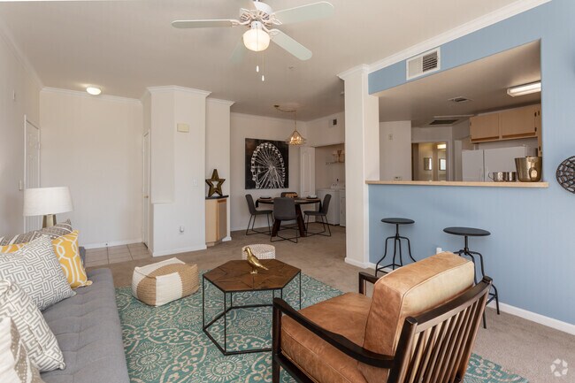 1BR, 1BA- 792 SF