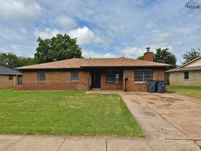 Building Photo - 4676 University Ave Rental