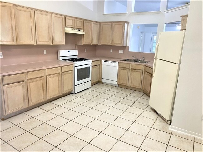 Photo - 3011 Pheasant Run