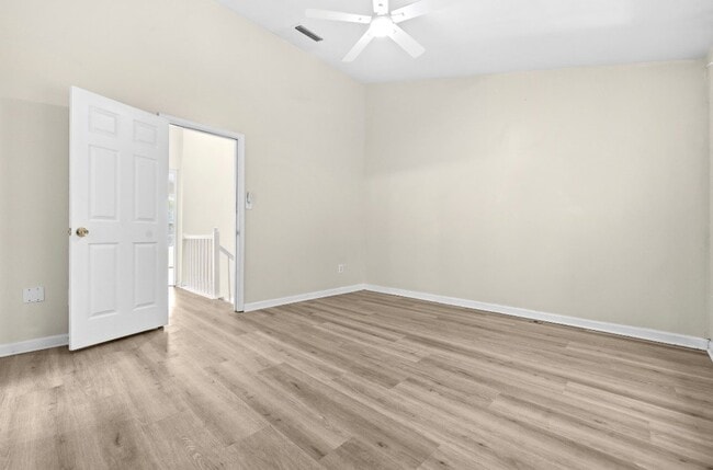 Photo - 6016 Rockton Ct