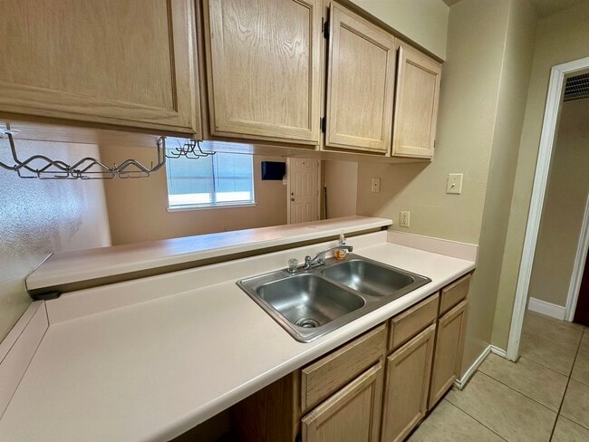 Photo - 8915 McPherson Rd Unidad 8A