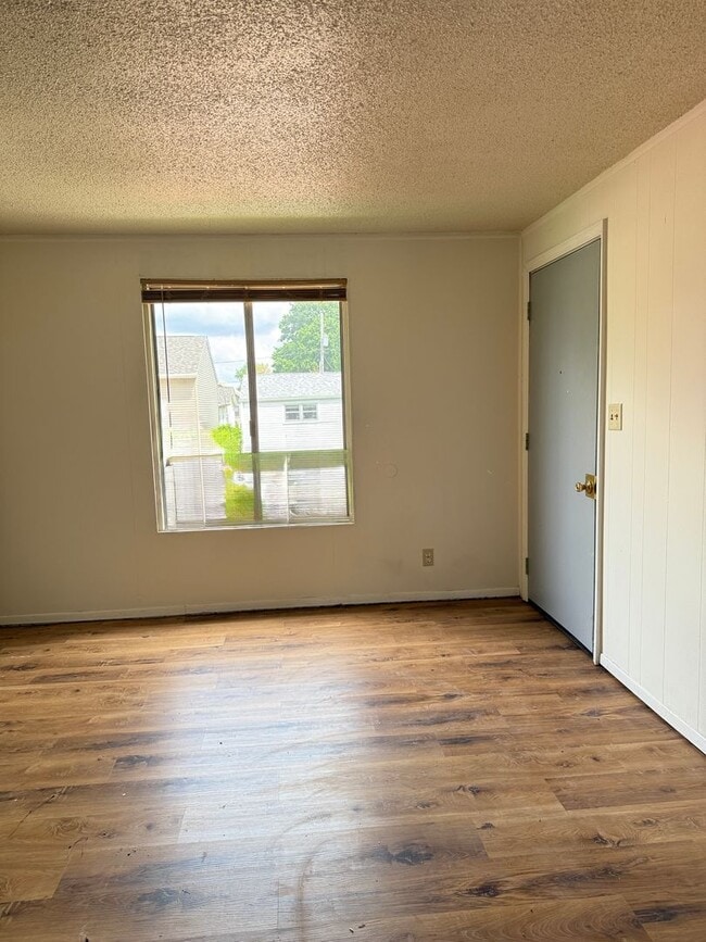 Photo - BROOKSTON...2 Bedroom 1 Bath