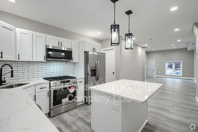Building Photo - 2612 E Oliver St Rental
