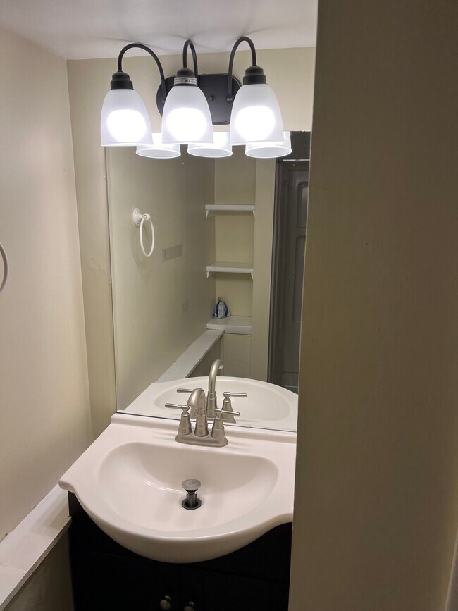 6340 New St Unit 1