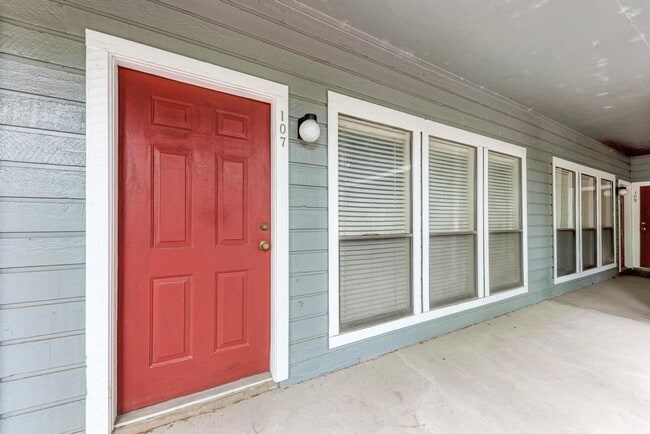 Photo - 2901 San Jacinto Blvd Unit 107