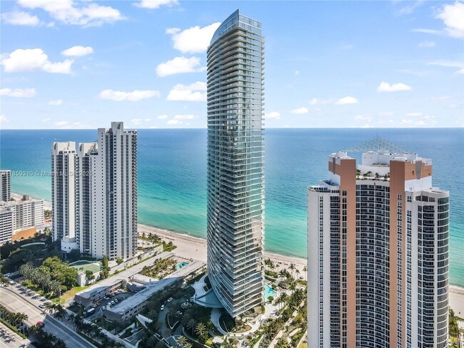 Building Photo - 18975 Collins Ave Rental