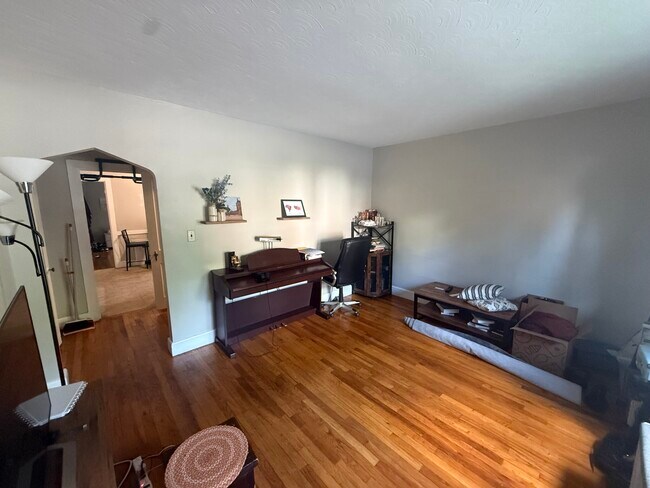 Photo - 20 Brock St Unit 2