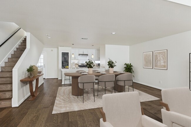 Photo - 1617 Tuam St